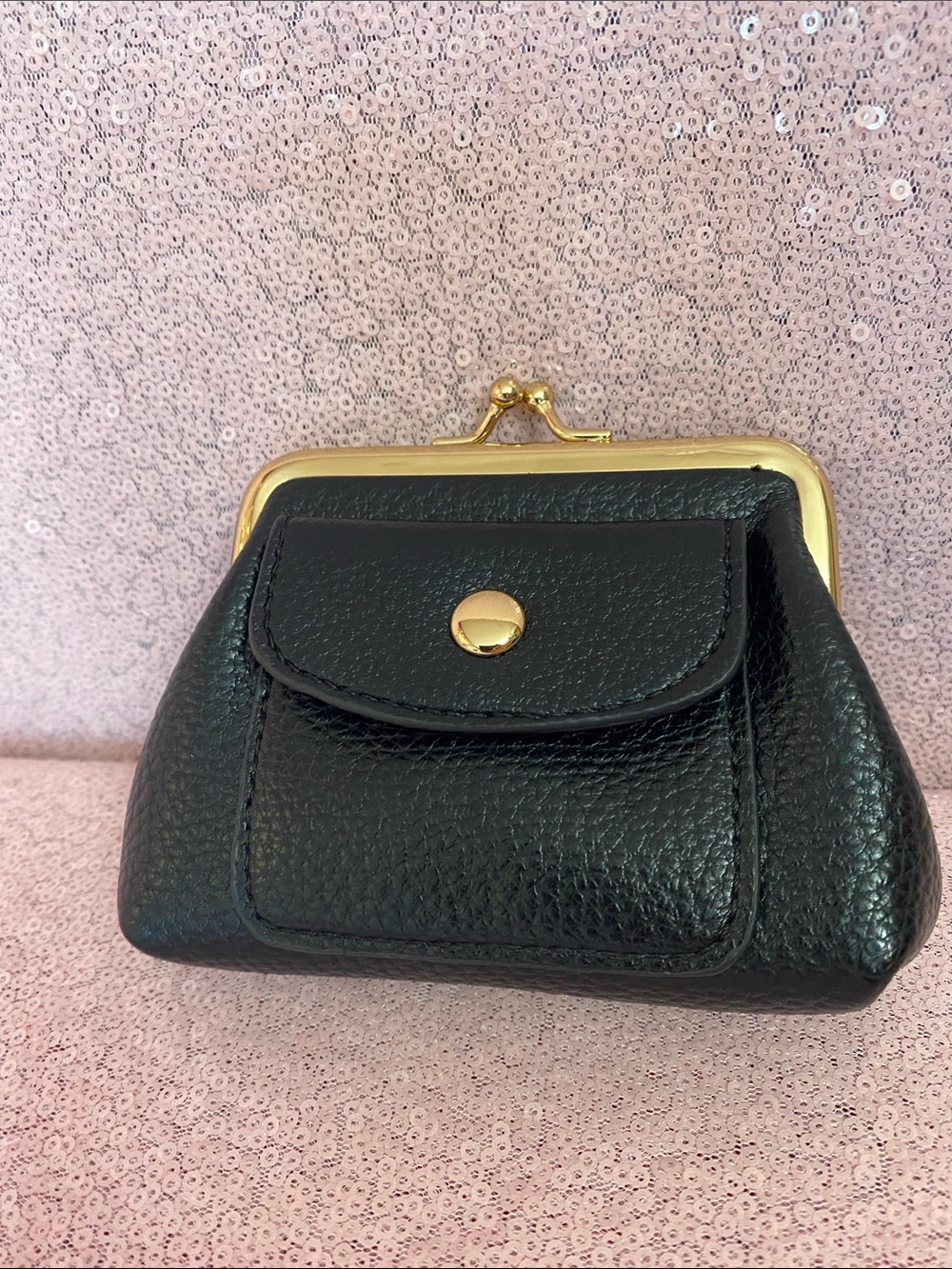 Black and gold color kiss lock coin purse with front pocket #027